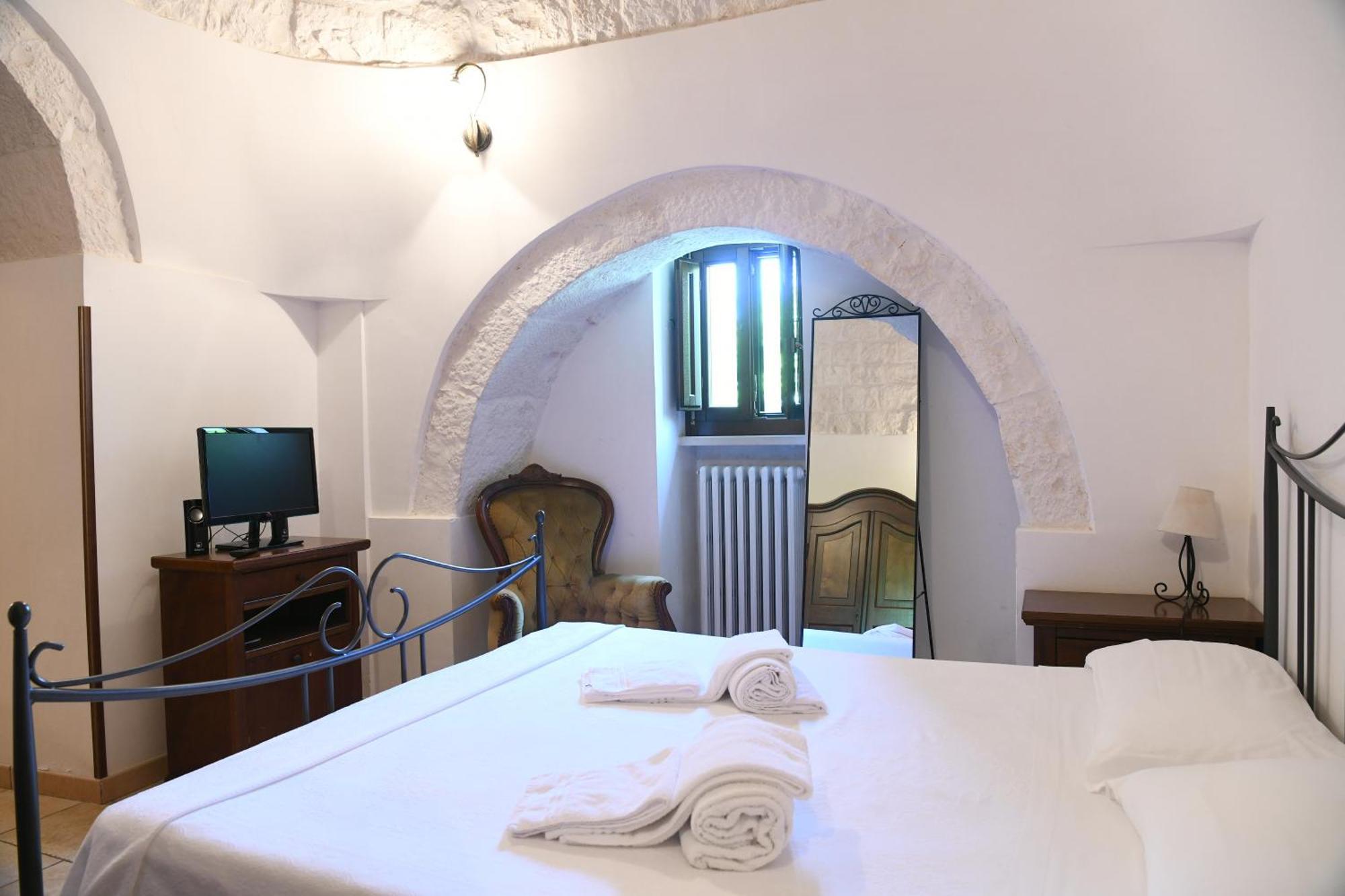 B&B Masseria Piccola チステルニーノ エクステリア 写真